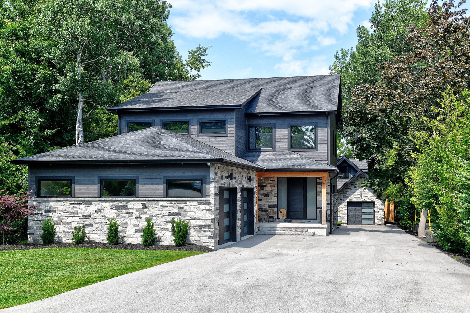 74 Arthur St E, Thornbury - $1,870,000